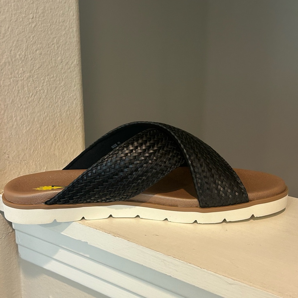 Volatile Women's Aushan Black Woven Size 11 Style PV170 Back Woven New In Box - Picture 5 of 10